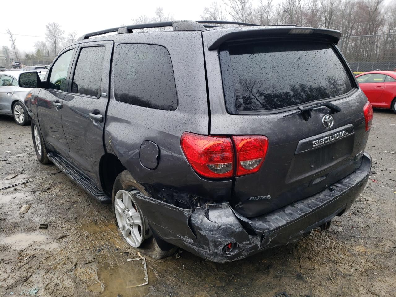 Photo 3 from auction – 2013 TOYOTA SEQUOIA SR with VIN 5TDBY5G14DS077941