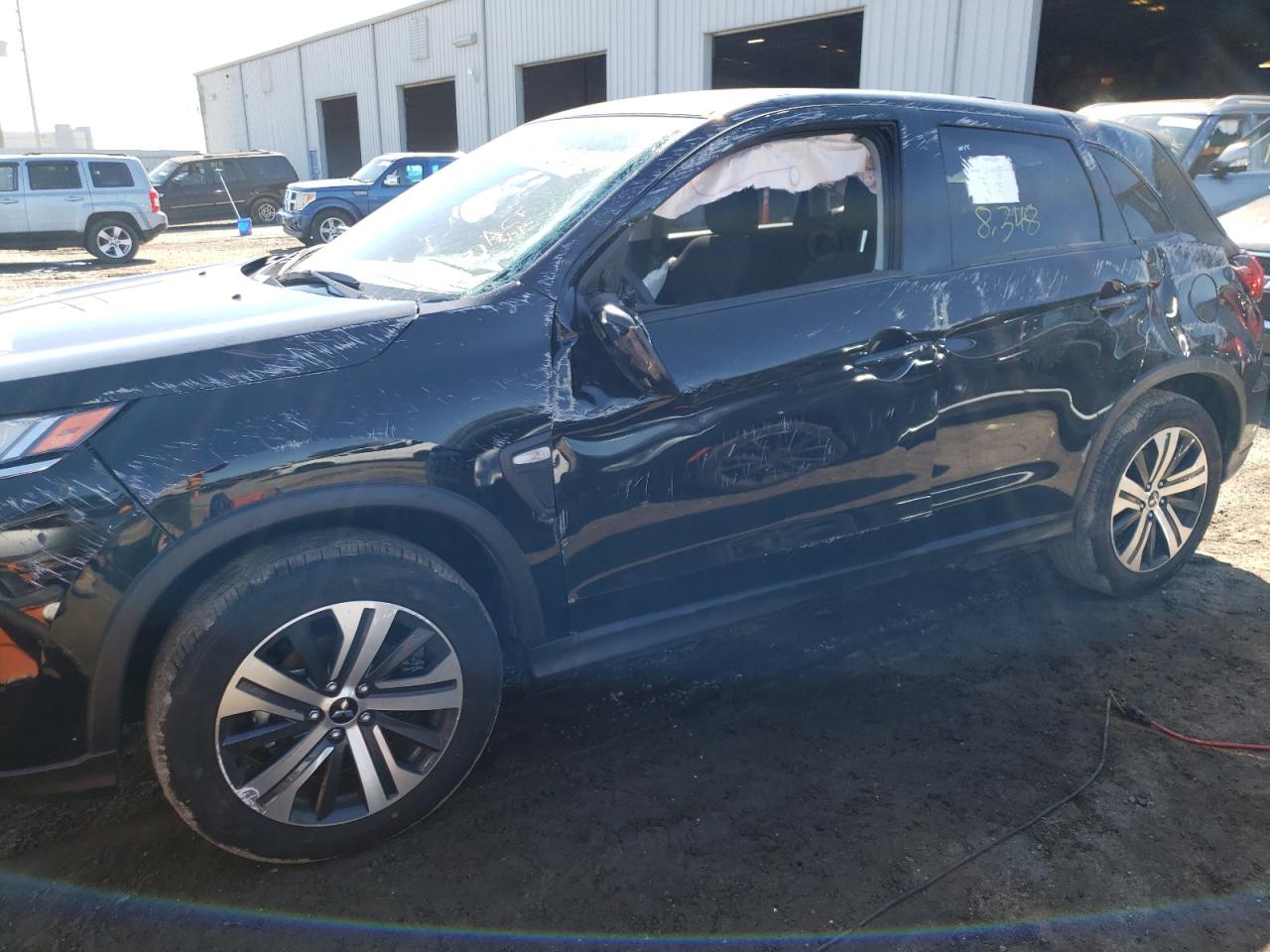 Photo 9 from auction – 2021 MITSUBISHI OUTLANDER with VIN JA4APUAU2MU032465