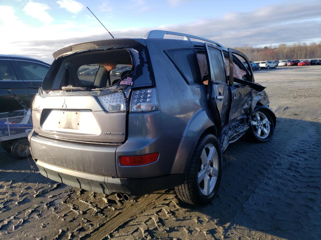 Photo 4 from auction – 2008 MITSUBISHI OUTLANDER with VIN JA4MS41X08Z007479