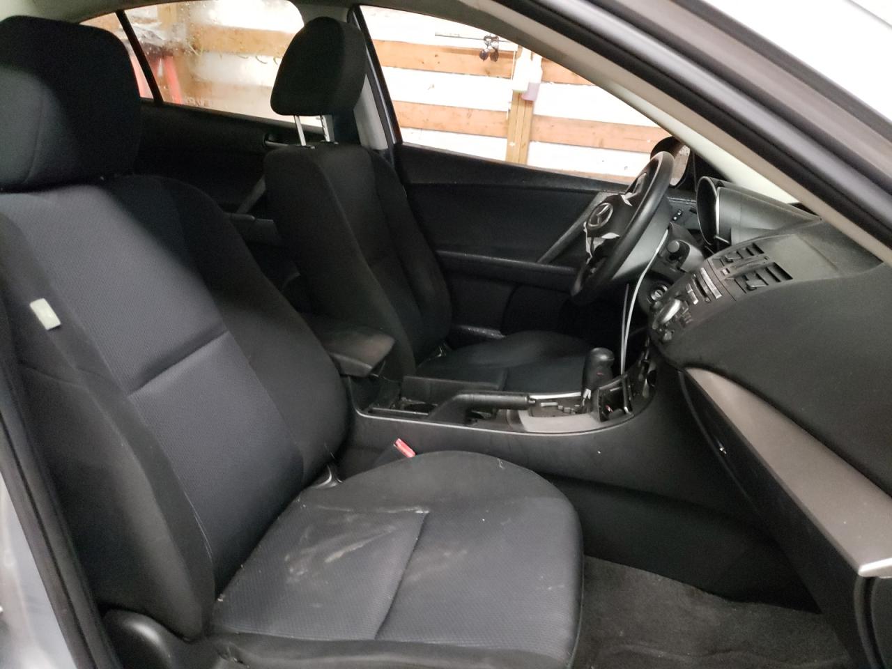 Photo 5 from auction – 2011 MAZDA 3 I with VIN JM1BL1VF2B1498332
