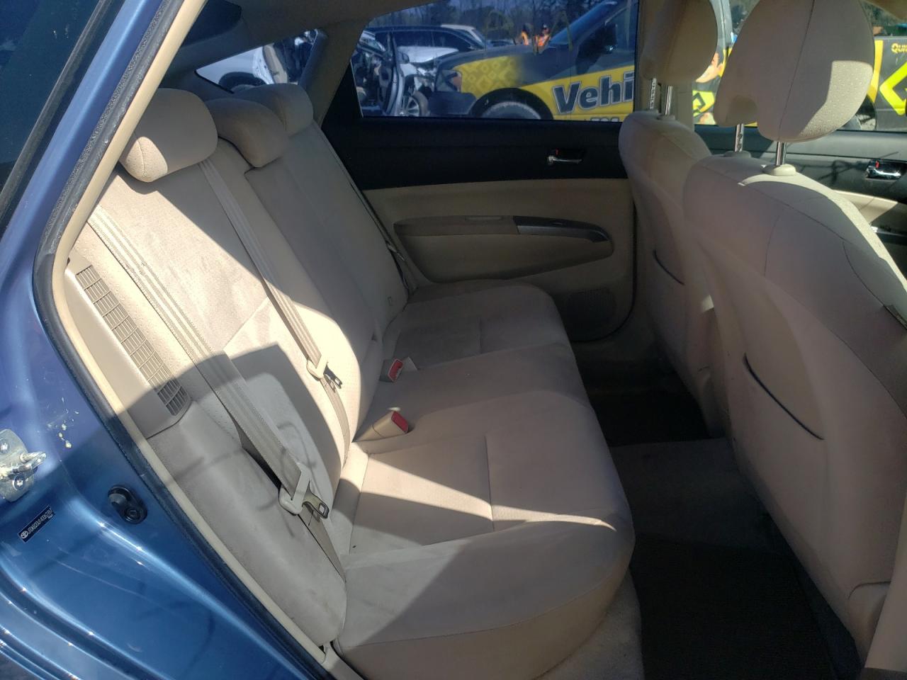Photo 6 from auction – 2004 TOYOTA PRIUS with VIN JTDKB20U140062787