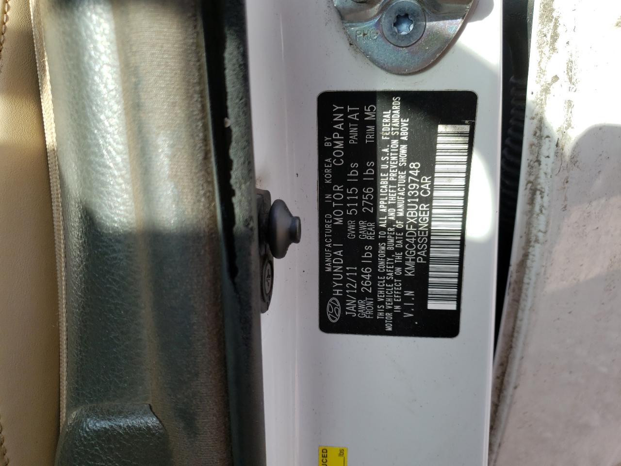 Photo 10 from auction – 2011 HYUNDAI GENESIS 4. with VIN KMHGC4DFXBU139748