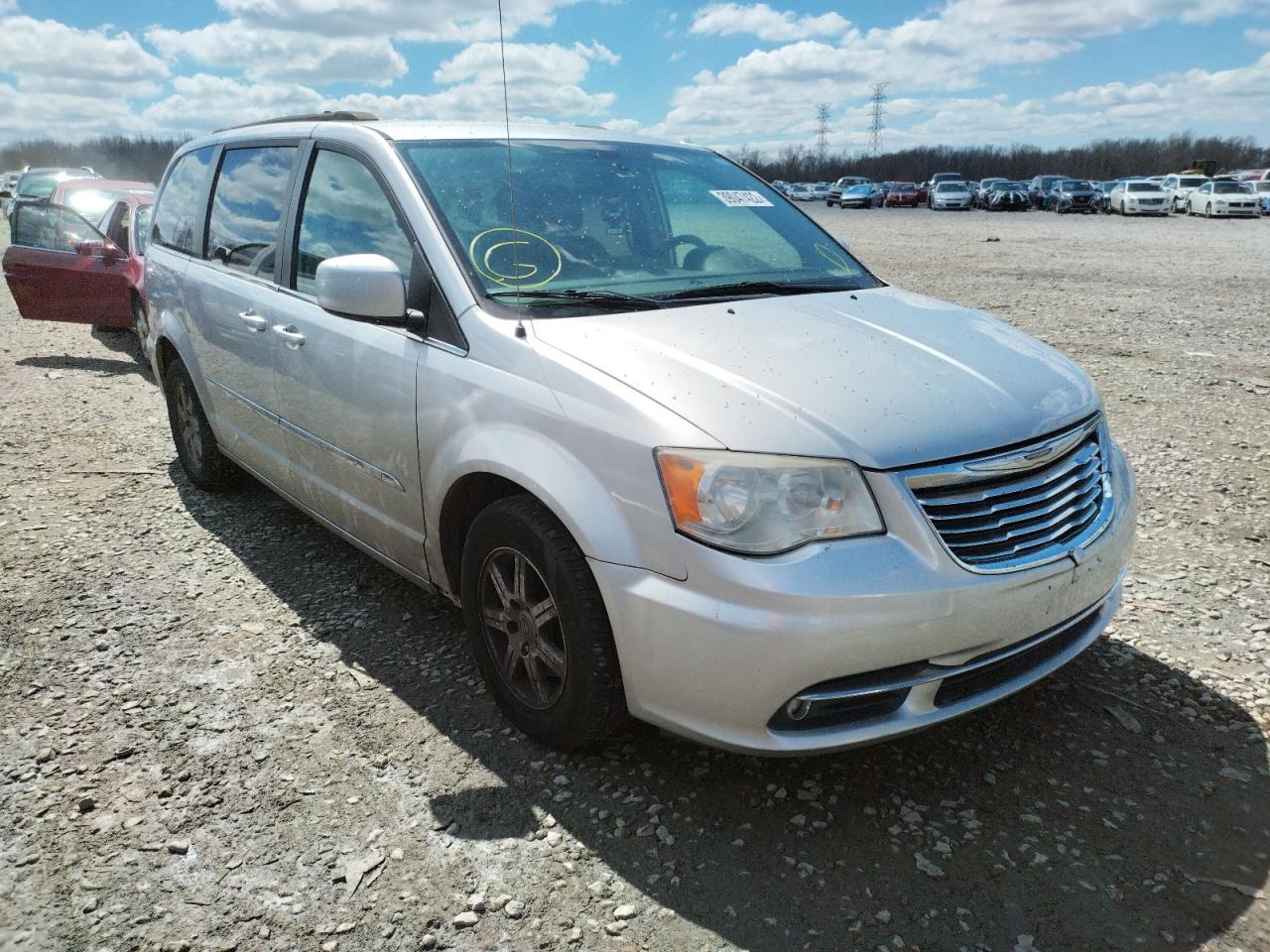 CHRYSLER TOWN & COU 2011 with VIN 2A4RR5DG7BR637049 - Photo from auction