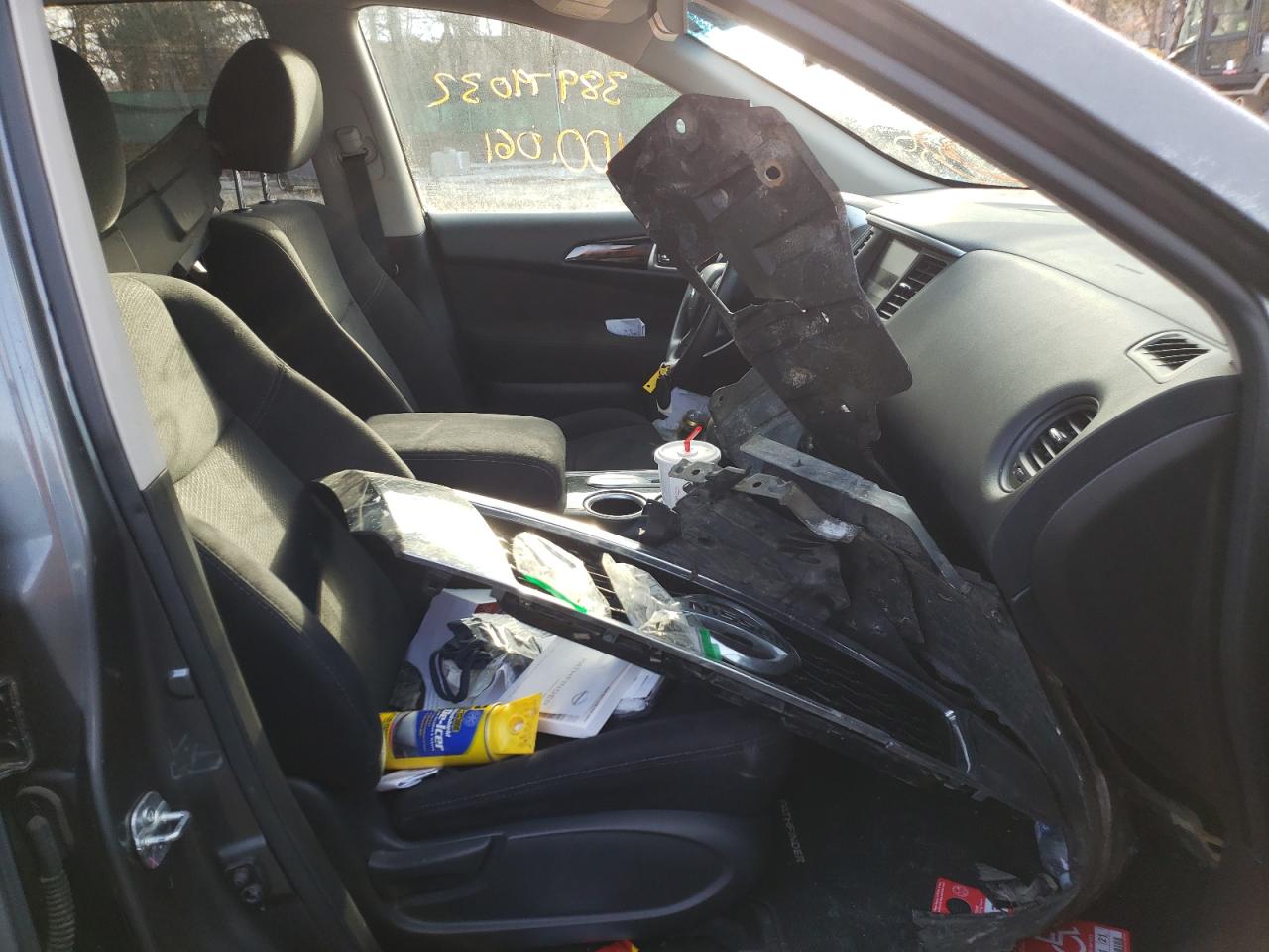 Photo 5 from auction – 2015 NISSAN PATHFINDER with VIN 5N1AR2MN9FC663078
