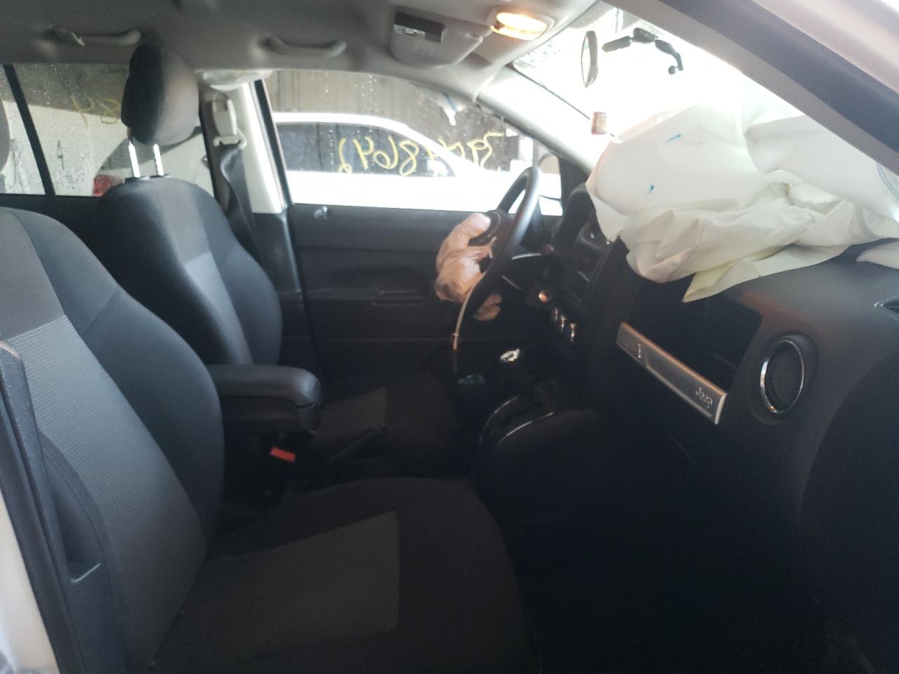 Photo 5 from auction – 2015 JEEP COMPASS SP with VIN 1C4NJDBB2FD418229