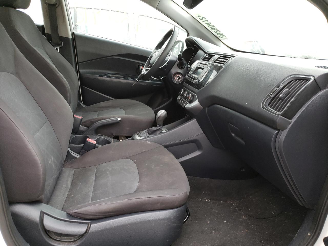 Photo 5 from auction – 2017 KIA RIO LX with VIN KNADM4A35H6006372