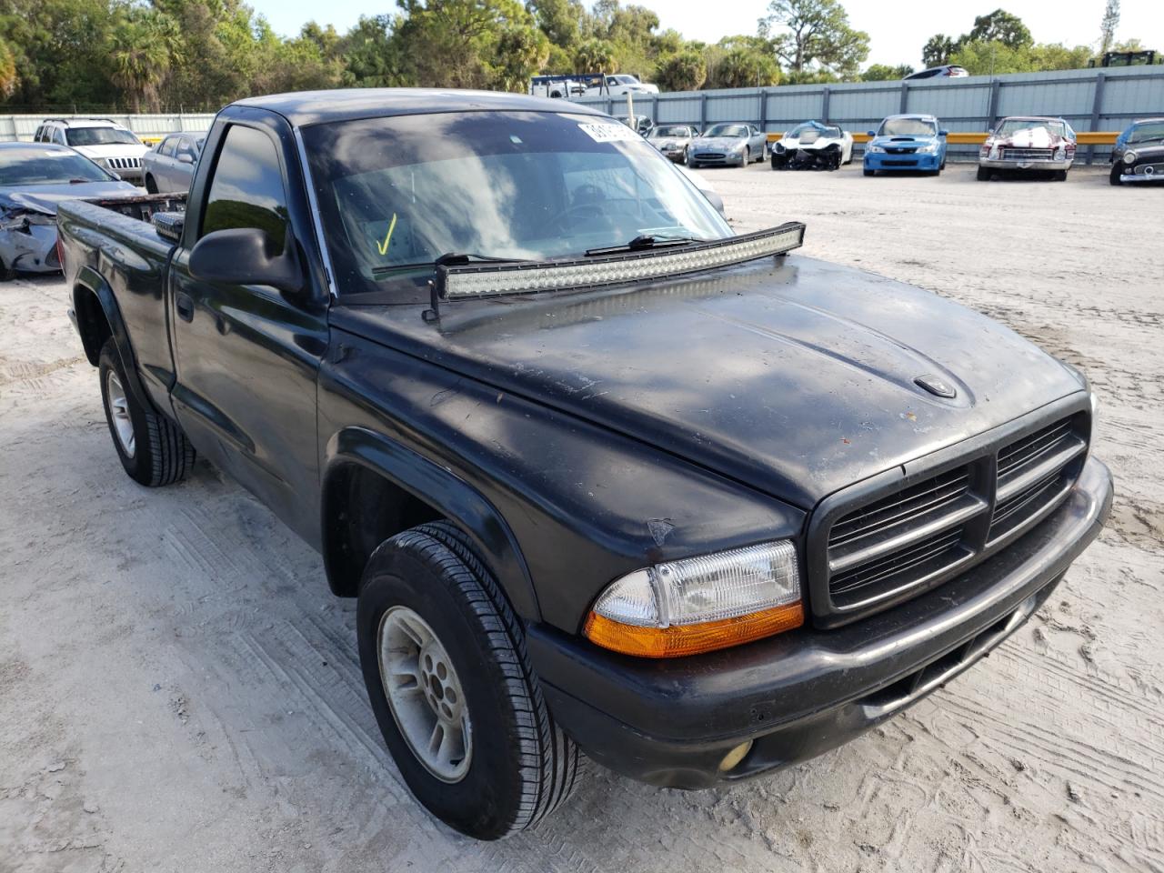 DODGE DAKOTA 2001 with VIN 1B7GG26X51S225918 - Photo from auction