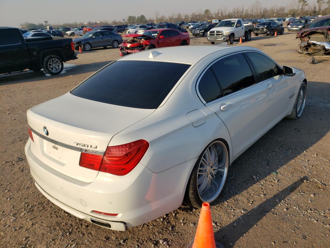 Photo 4 from auction – 2010 BMW 750 LI with VIN WBAKB8C5XACY63166