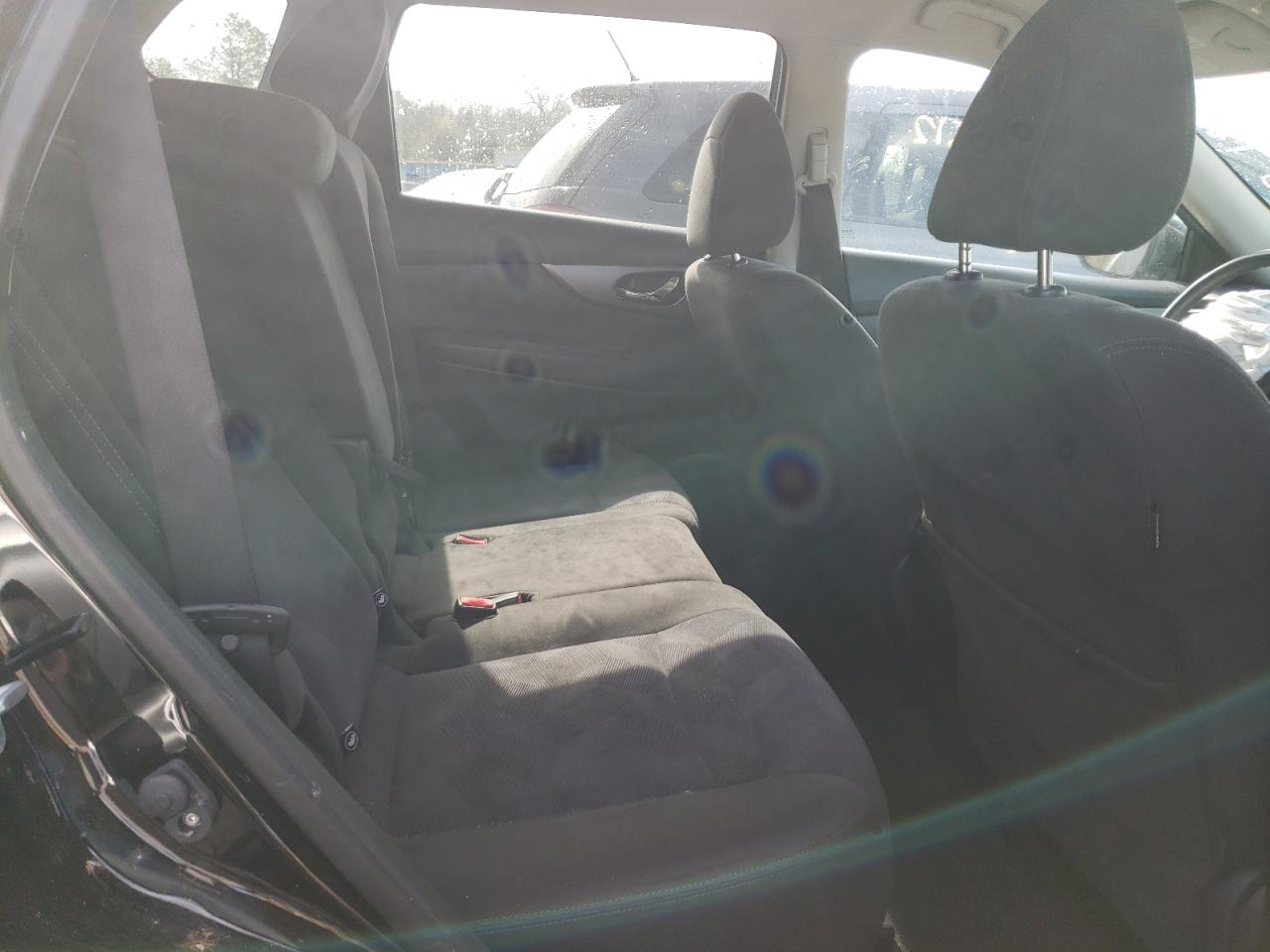 Photo 6 from auction – 2015 NISSAN ROGUE S with VIN KNMAT2MT7FP584649