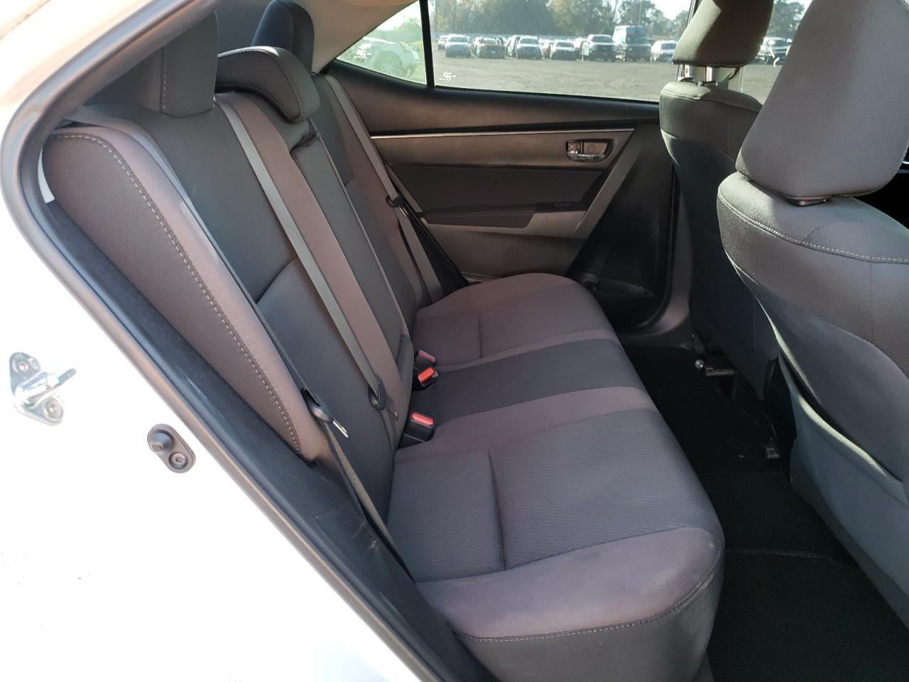 Photo 6 from auction – 2017 TOYOTA COROLLA L with VIN 5YFBURHE2HP575347