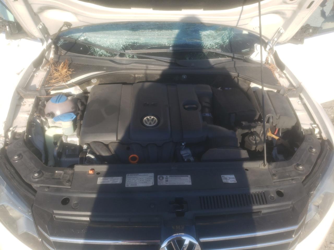 Photo 7 from auction – 2012 VOLKSWAGEN PASSAT SE with VIN 1VWBH7A32CC091887