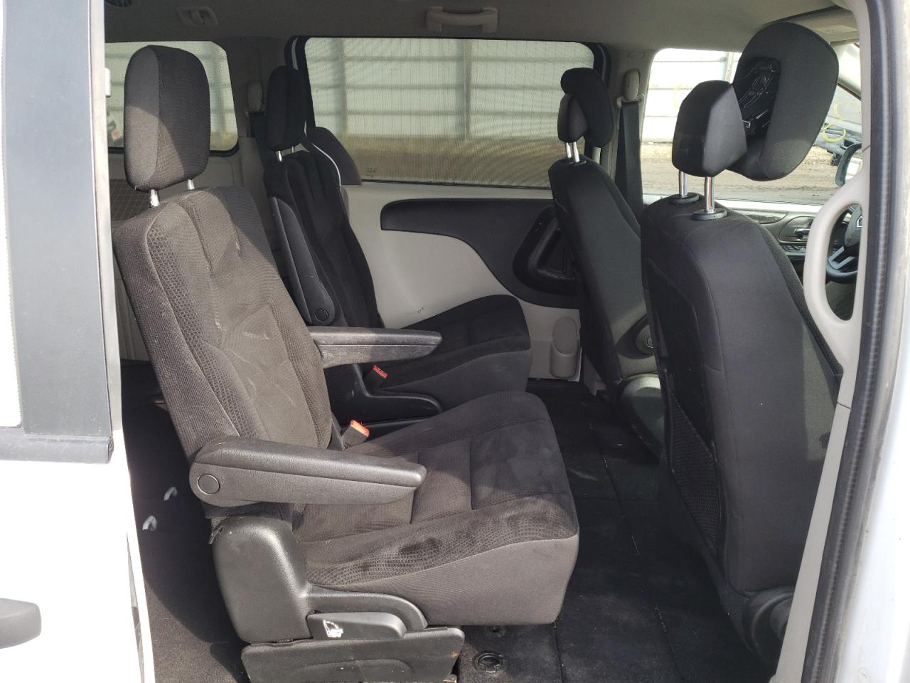 Photo 6 from auction – 2019 DODGE GRAND CARA with VIN 2C4RDGBG6KR649258