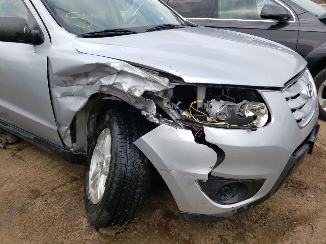 Photo 9 from auction – 2010 HYUNDAI SANTA FE G with VIN 5NMSGDAB7AH414972