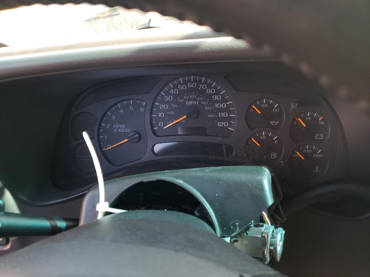Photo 8 from auction – 2003 CHEVROLET SILVERADO with VIN 1GCEC19V13Z178050