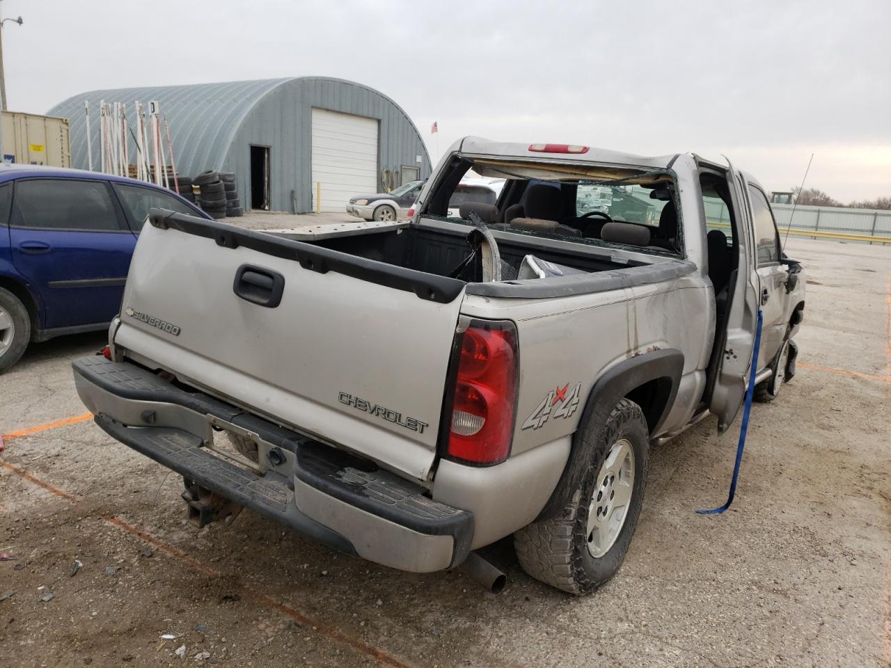 Photo 4 from auction – 2005 CHEVROLET SILVERADO with VIN 2GCEK13T651272043