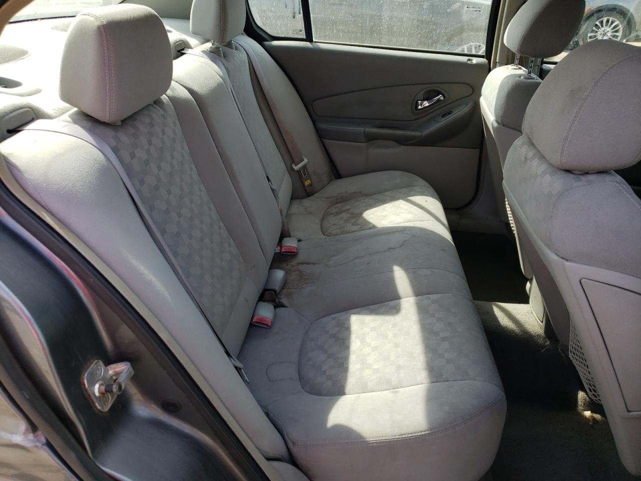 Photo 6 from auction – 2005 CHEVROLET MALIBU LS with VIN 1G1ZT54895F105872