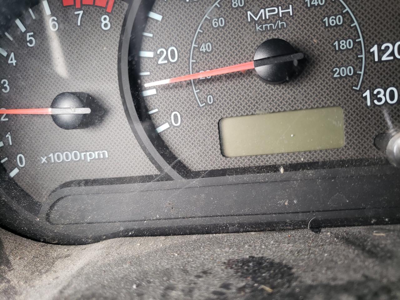 Photo 8 from auction – 2003 HYUNDAI ACCENT GL with VIN KMHCG45C33U429466