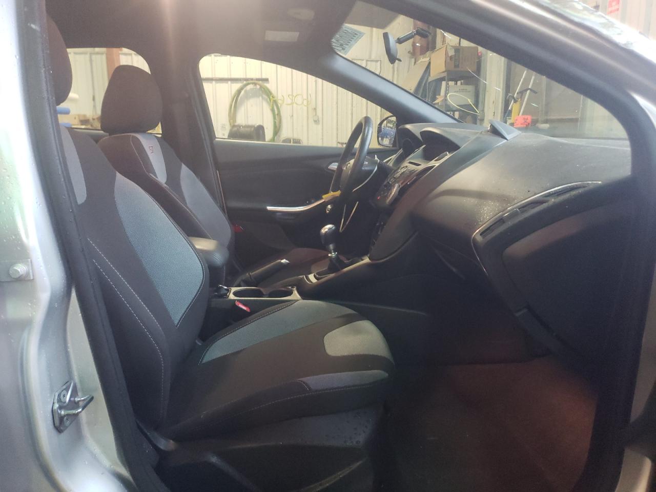 Photo 5 from auction – 2014 FORD FOCUS ST with VIN 1FADP3L94EL372770