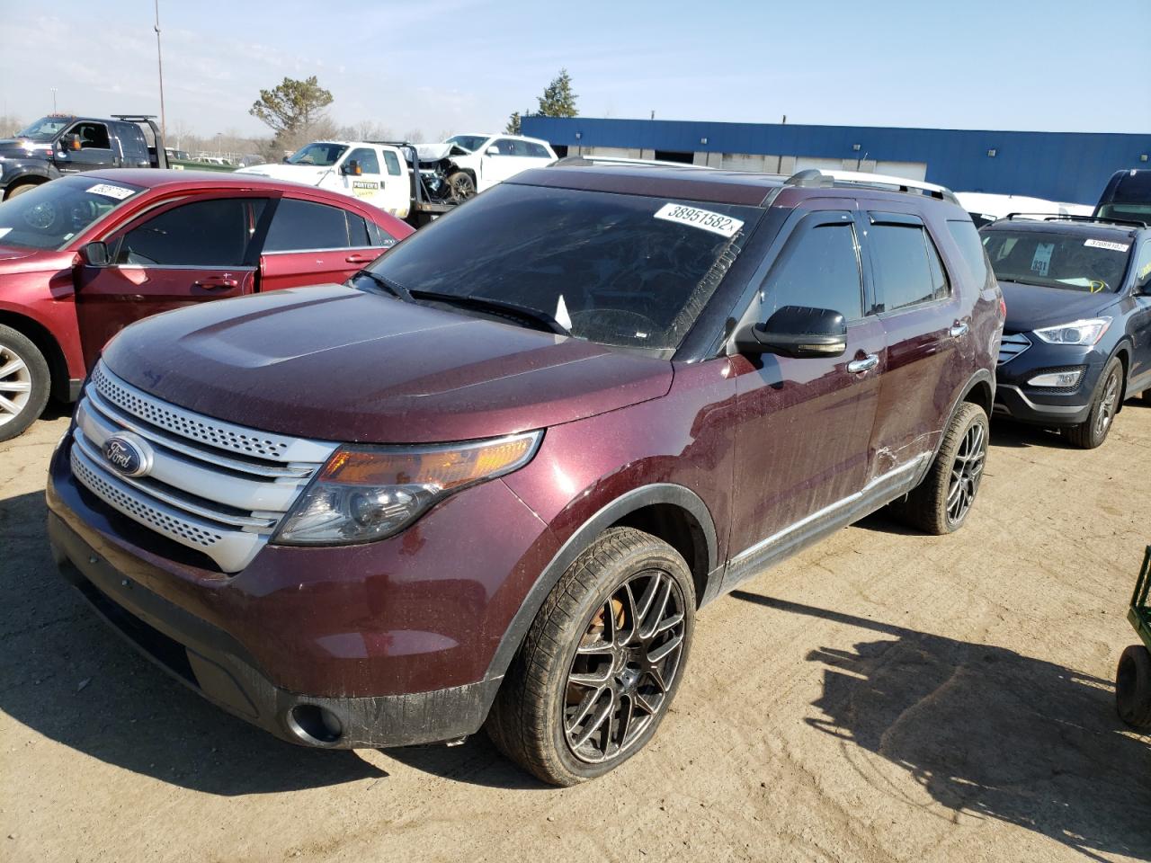 Фото 2 с аукциона – 2011 FORD EXPLORER X с VIN 1FMHK8D83BGA18039