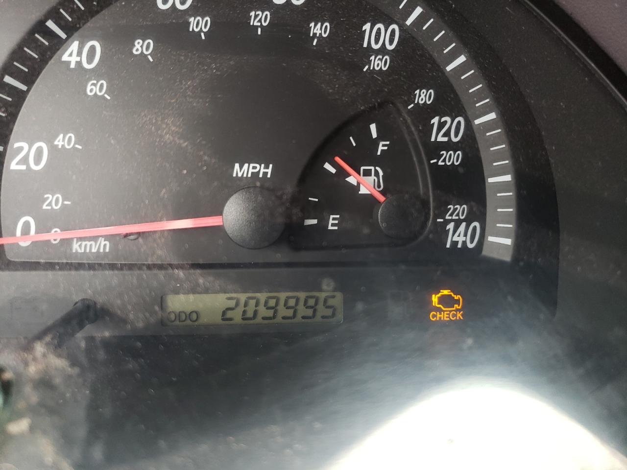 Photo 8 from auction – 2003 TOYOTA CAMRY LE with VIN 4T1BE32K83U642307