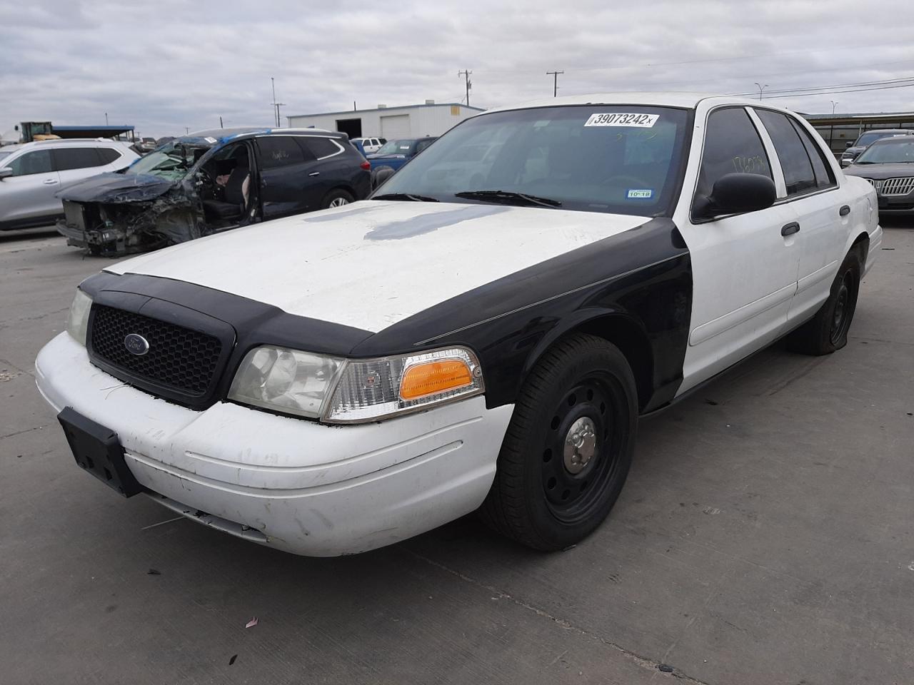 Photo 2 from auction – 2007 FORD CROWN VICT with VIN 2FAHP71W77X147508