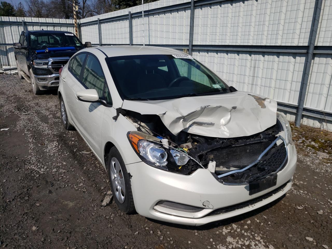 Photo 1 from auction – 2015 KIA FORTE LX with VIN KNAFK4A62F5422634