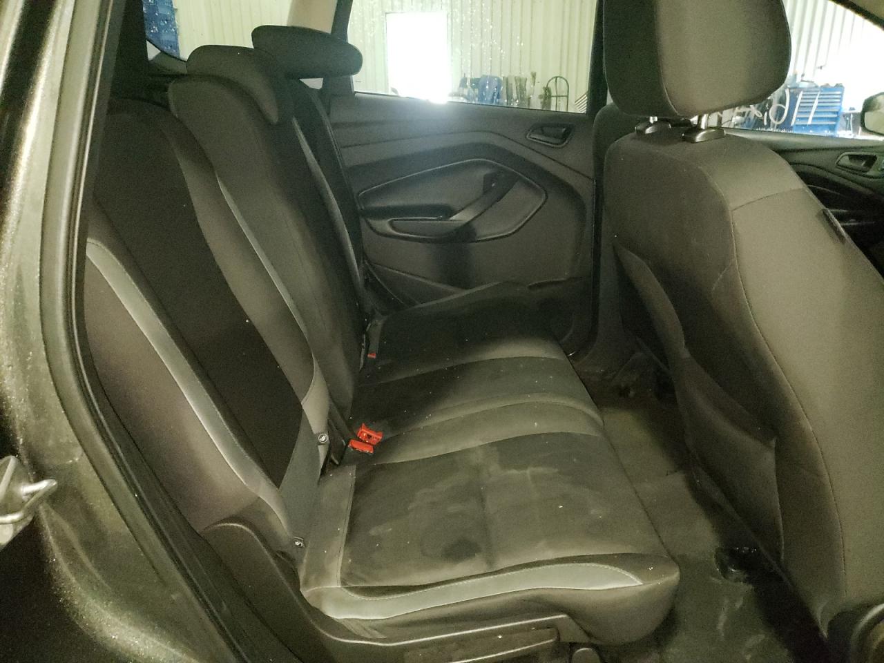 صورة رقم 6 من المزاد - 2015 FORD ESCAPE S مع VIN 1FMCU0F77FUB61092