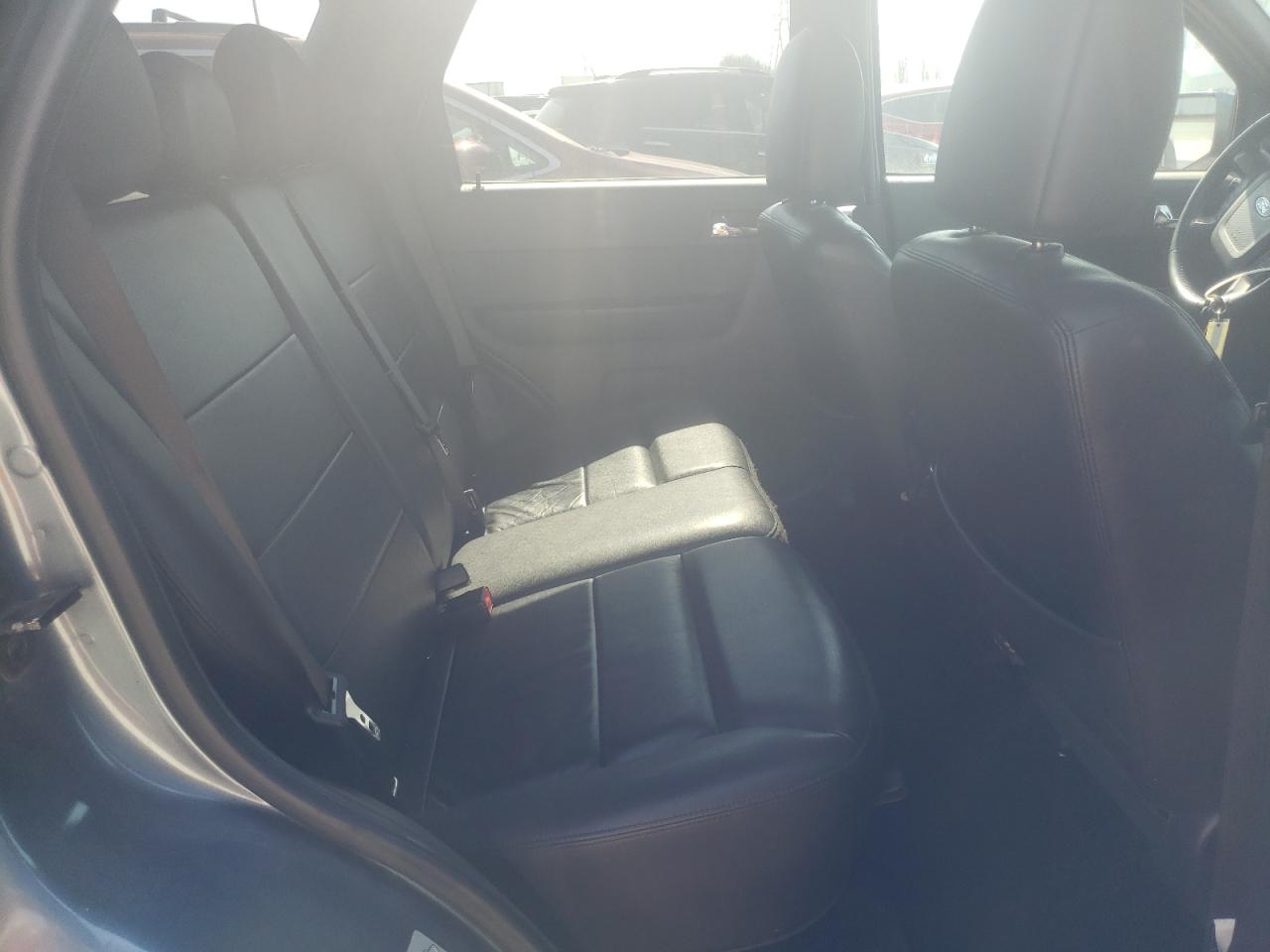 Photo 6 from auction – 2012 FORD ESCAPE LIM with VIN 1FMCU0E73CKC79407