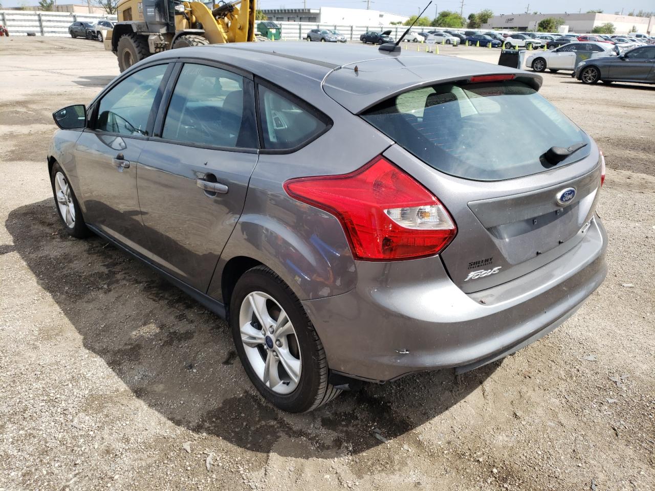 Photo 3 from auction – 2014 FORD FOCUS SE with VIN 1FADP3K24EL387757