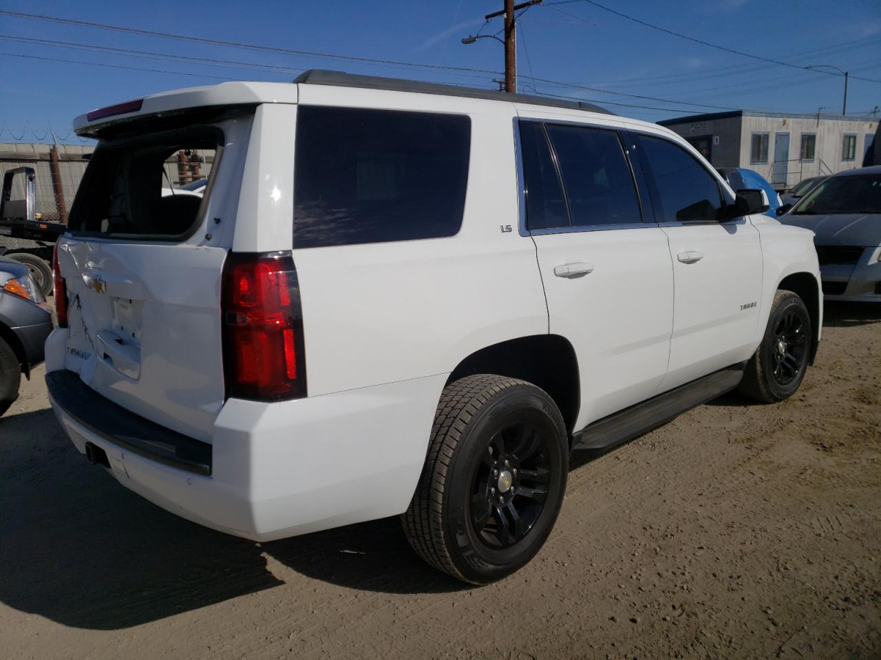 Photo 4 from auction – 2015 CHEVROLET TAHOE C150 with VIN 1GNSCAEC9FR573404