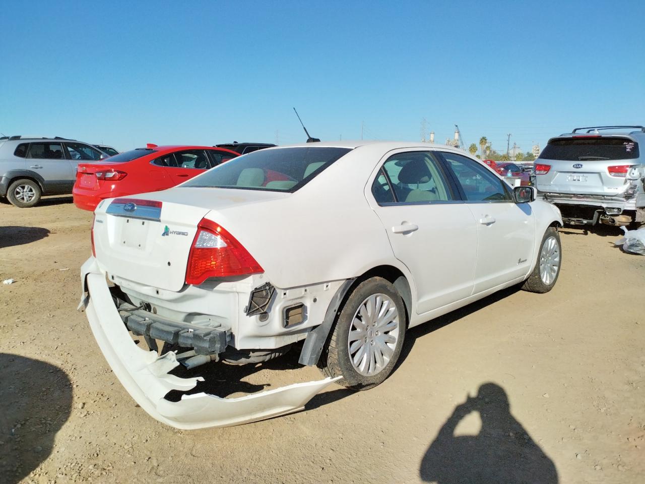 Photo 4 from auction – 2011 FORD FUSION HYB with VIN 3FADP0L33BR335653
