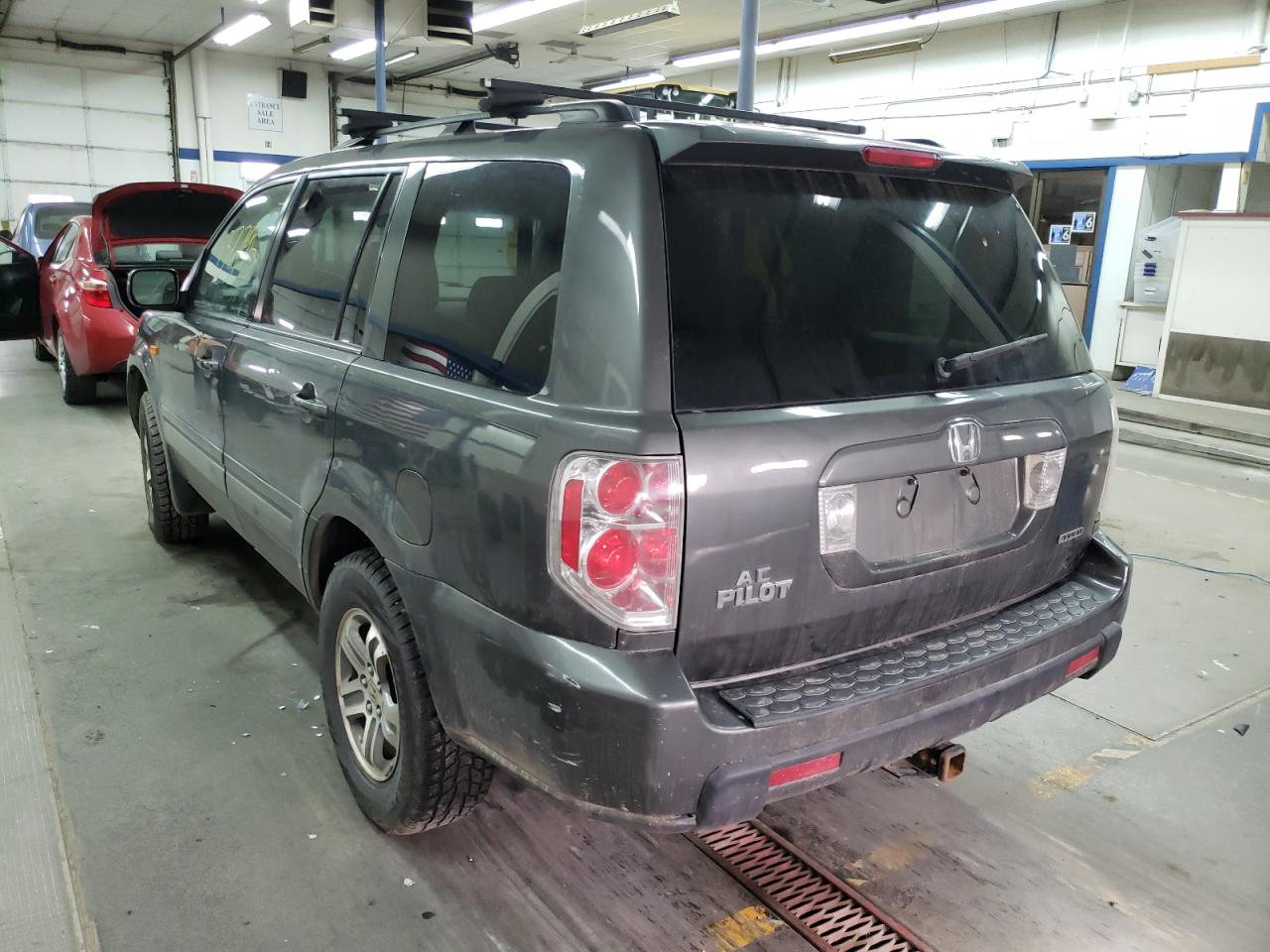 Photo 3 from auction – 2008 HONDA PILOT EX with VIN 5FNYF18408B026724