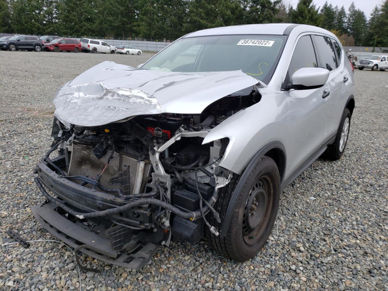 Photo 2 from auction – 2017 NISSAN ROGUE S with VIN KNMAT2MT6HP557896