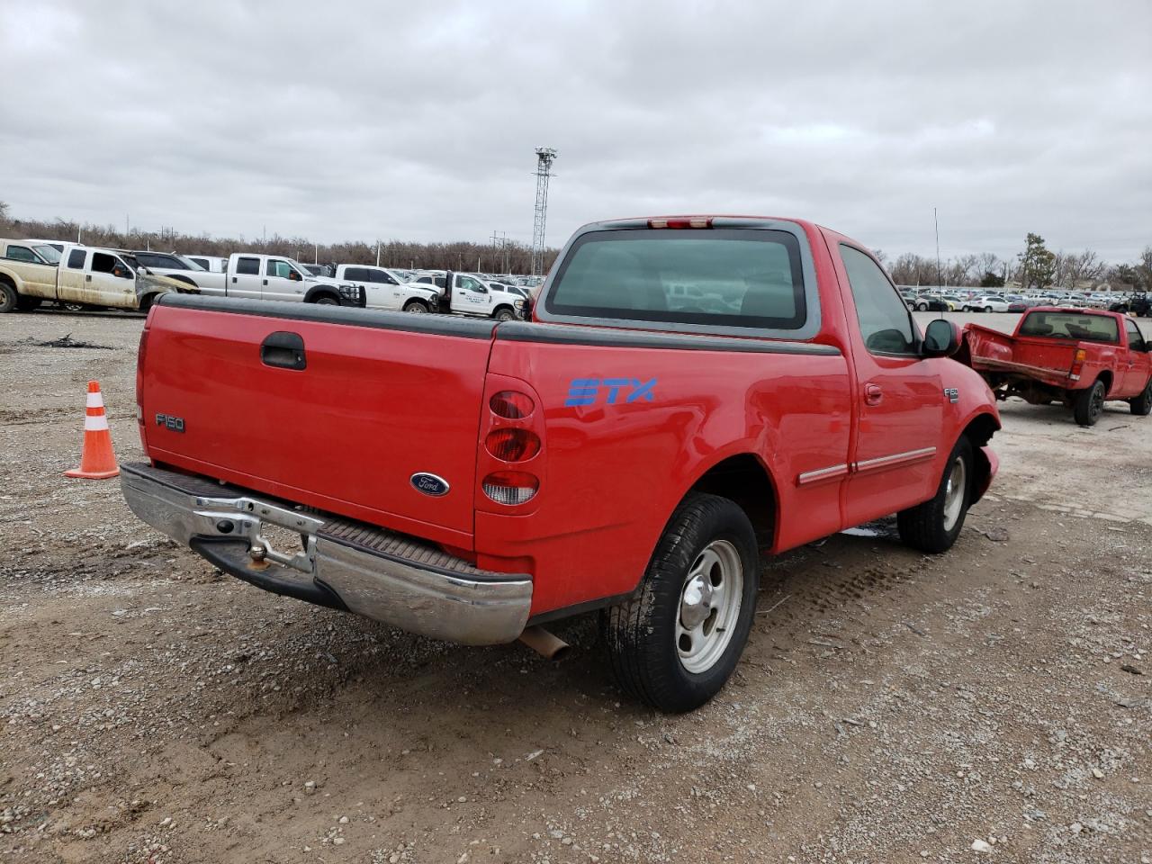 Photo 4 from auction – 1998 FORD F150 with VIN 1FTZF1762WKB18408
