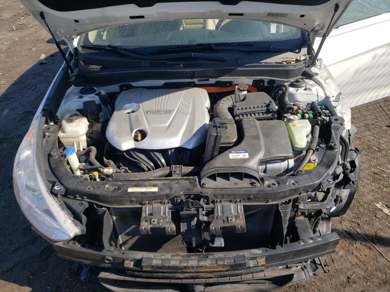 Photo 7 from auction – 2012 HYUNDAI SONATA HYB with VIN KMHEC4A47CA020942