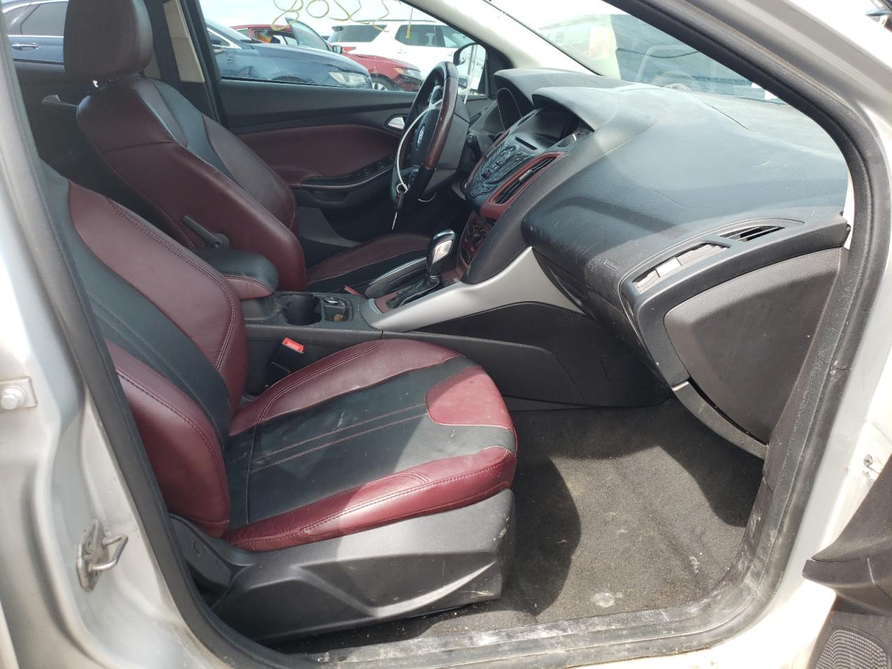 Photo 5 from auction – 2013 FORD FOCUS SE with VIN 1FADP3K26DL345380