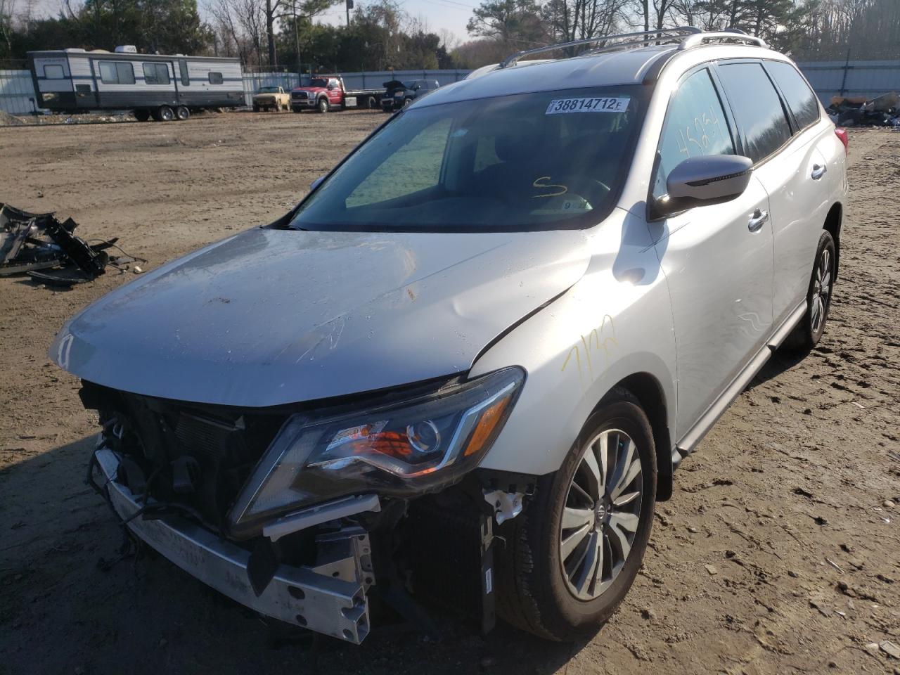 Photo 2 from auction – 2017 NISSAN PATHFINDER with VIN 5N1DR2MN4HC606254