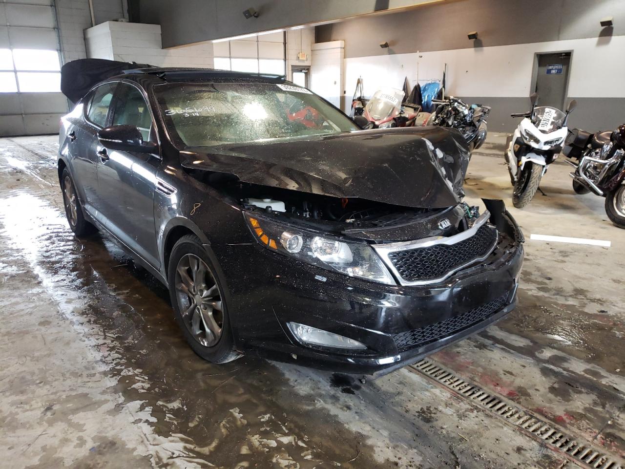 KIA OPTIMA EX 2013 with VIN 5XXGN4A71DG177583 - Photo from auction