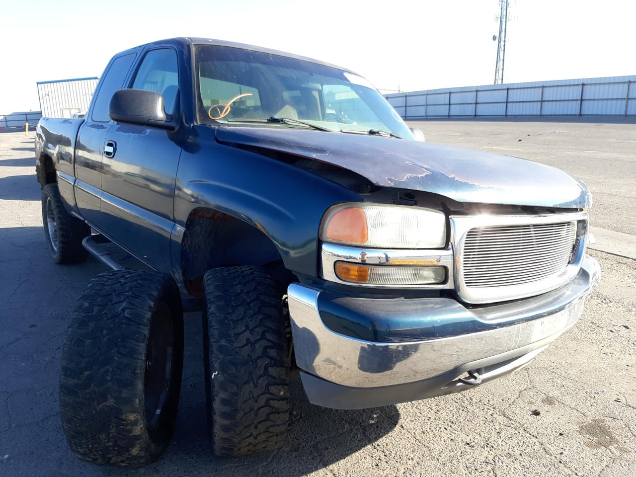 GMC NEW SIERRA 2001 with VIN 1GTEC19V81Z157936 - Photo from auction