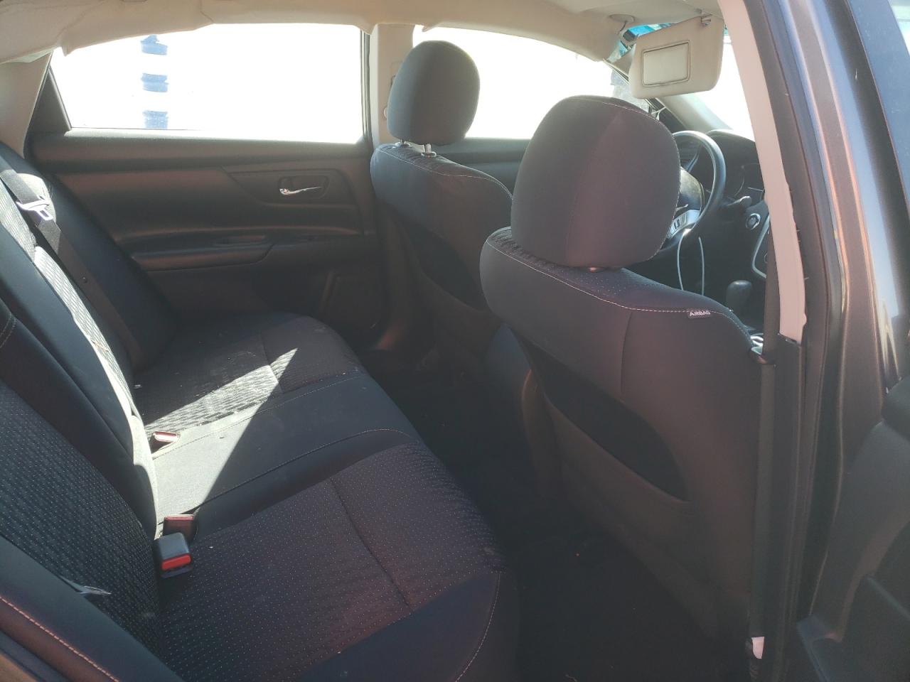 Photo 6 from auction – 2016 NISSAN ALTIMA 2.5 with VIN 1N4AL3AP4GN327254