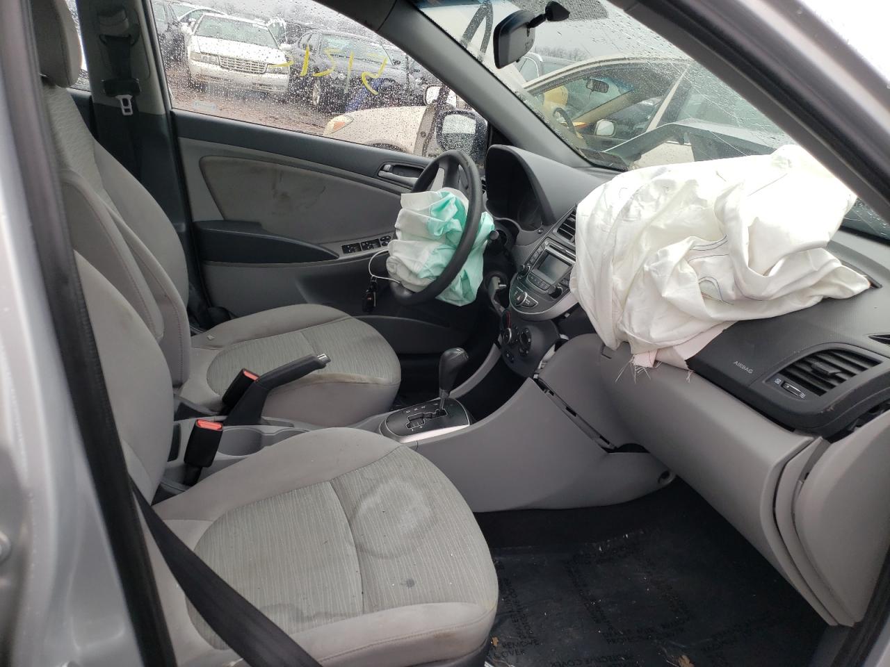 Photo 5 from auction – 2016 HYUNDAI ACCENT SE with VIN KMHCT4AE5GU979647