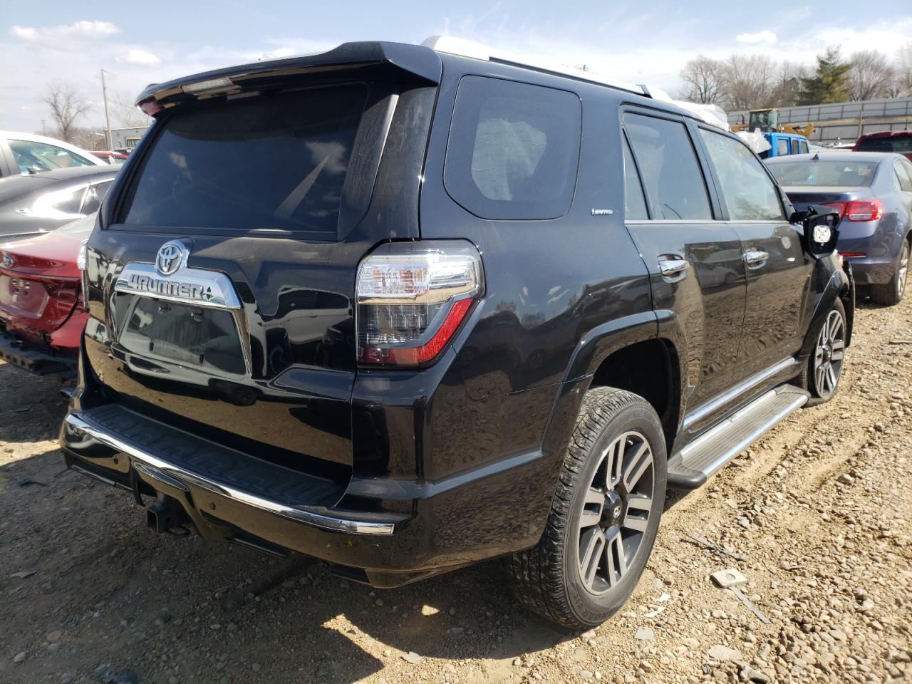 Photo 4 from auction – 2018 TOYOTA 4RUNNER SR with VIN JTEBU5JR7J5568690