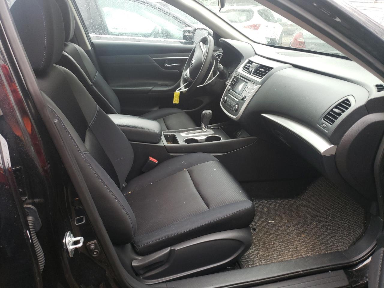 Photo 5 from auction – 2017 NISSAN ALTIMA 2.5 with VIN 1N4AL3AP7HC140751