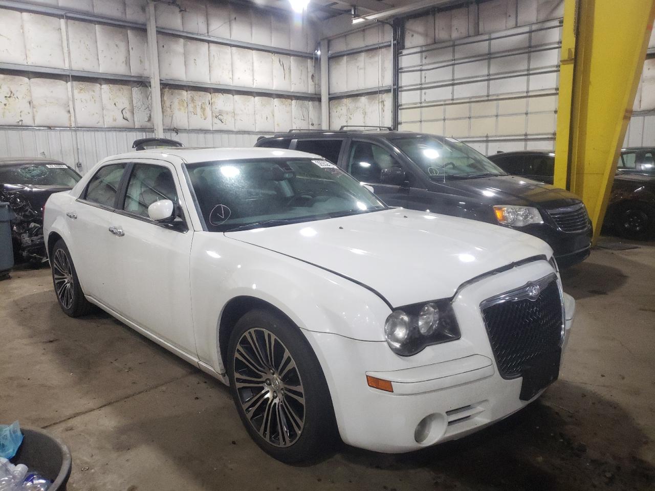 CHRYSLER 300 S 2010 with VIN 2C3CA9CT8AH255727 - Photo from auction