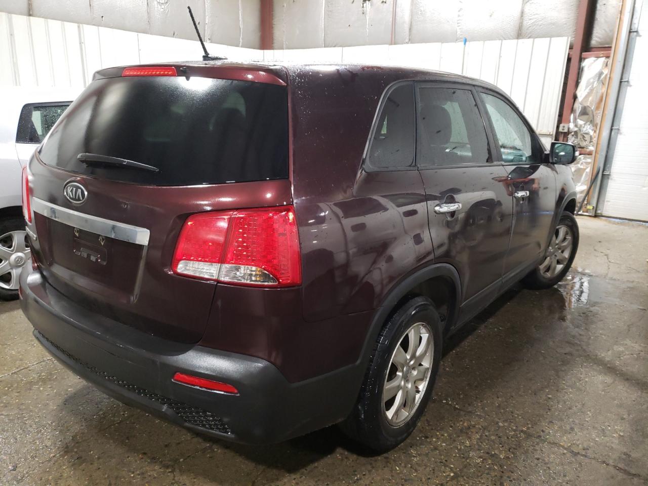 Photo 4 from auction – 2012 KIA SORENTO BA with VIN 5XYKT3A18CG260332