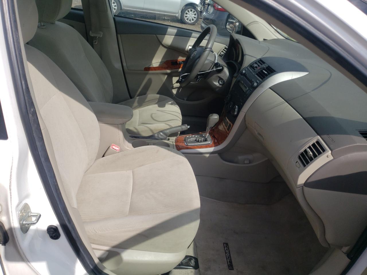 Photo 5 from auction – 2009 TOYOTA COROLLA BA with VIN 2T1BU40E09C168353