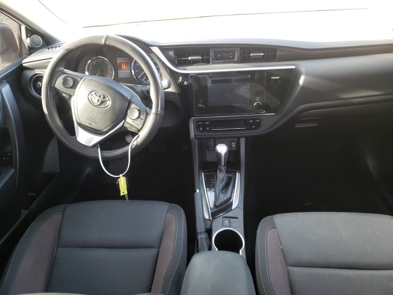 Photo 9 from auction – 2017 TOYOTA COROLLA L with VIN 5YFBURHE2HP575347