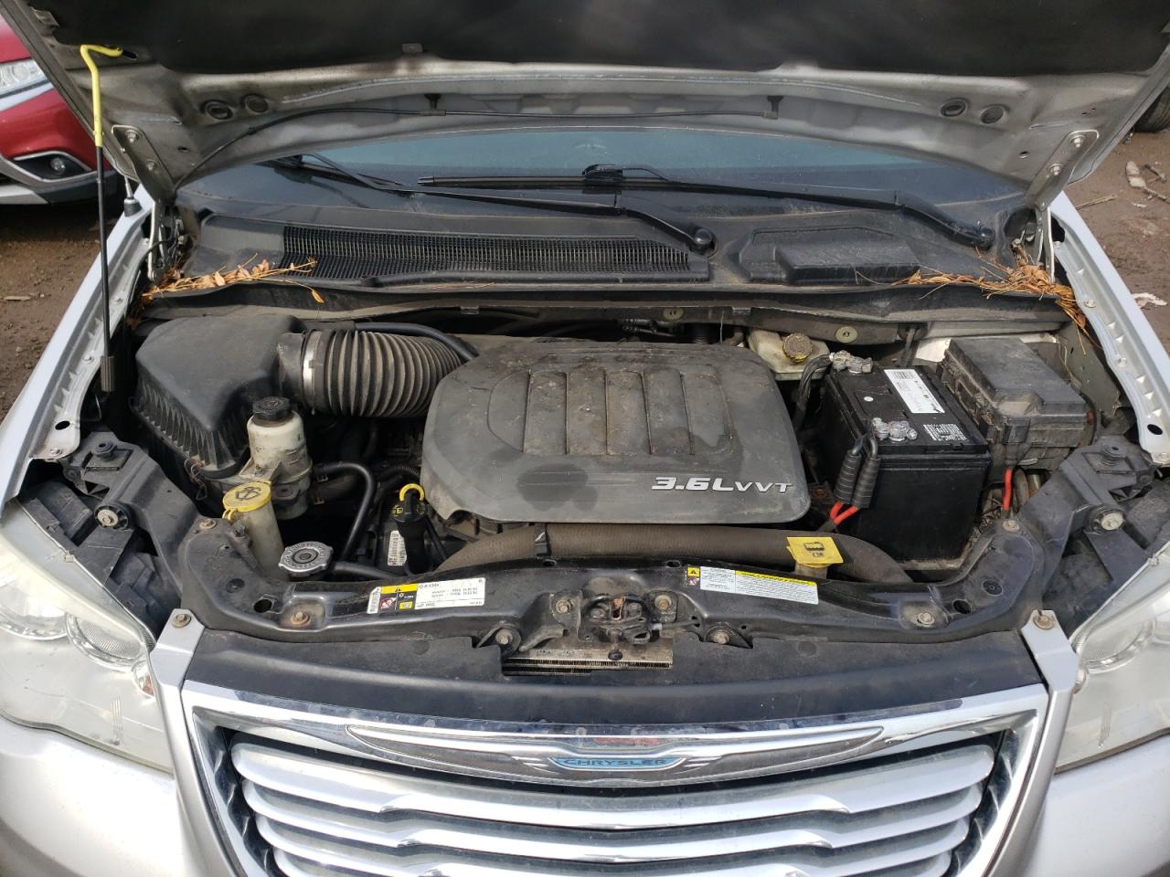 Photo 7 from auction – 2012 CHRYSLER TOWN & COU with VIN 2C4RC1BG8CR233617