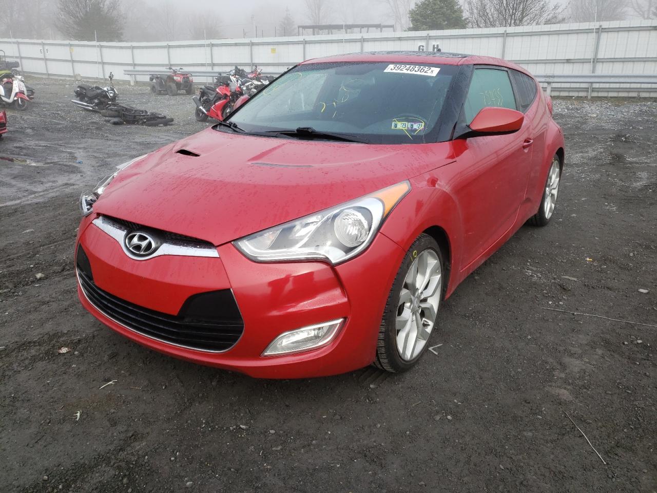 Photo 2 from auction – 2015 HYUNDAI VELOSTER with VIN KMHTC6AD7FU230754