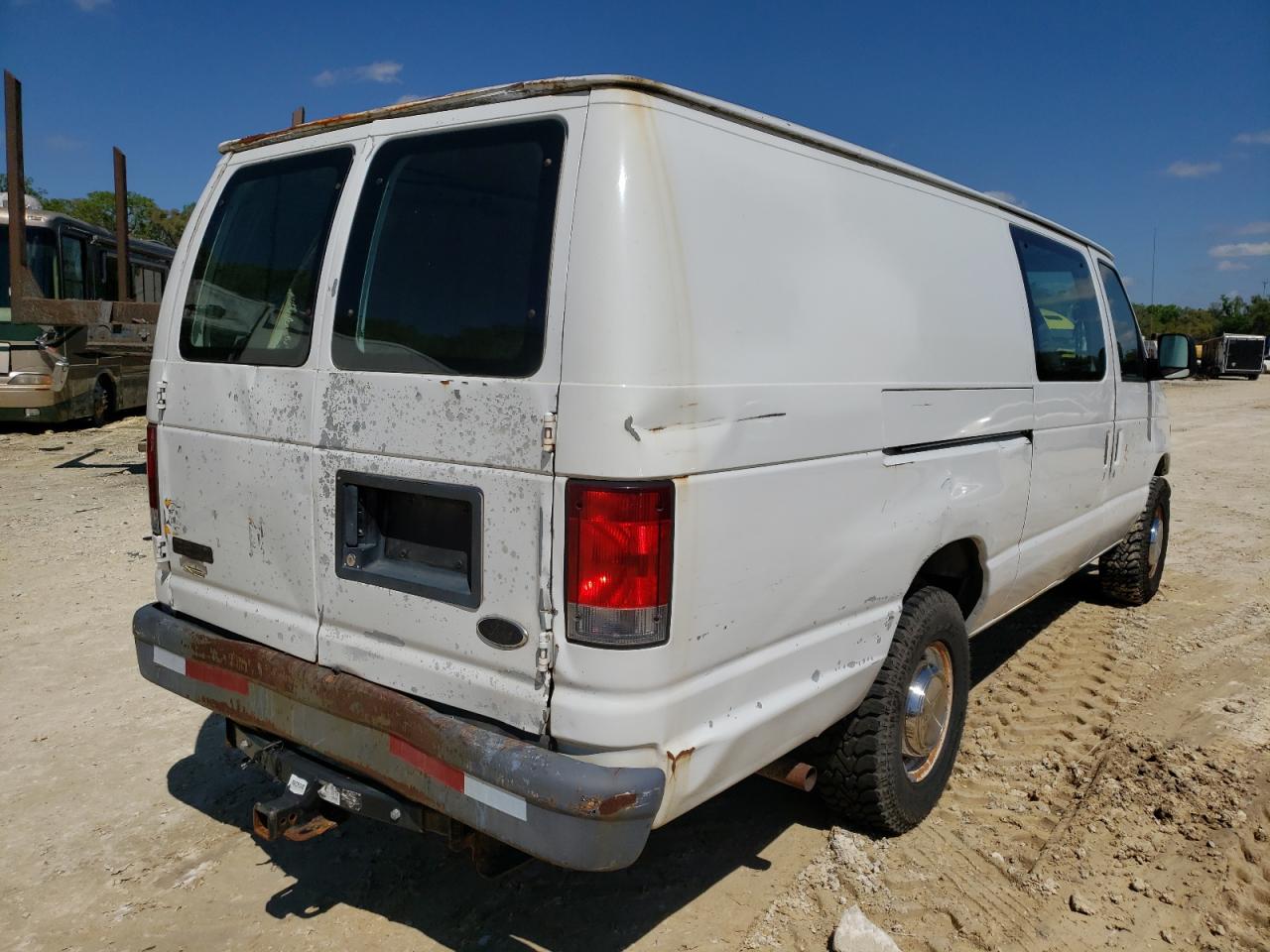 Photo 4 from auction – 2004 FORD ECONOLINE with VIN 1FTNS24W64HB21830